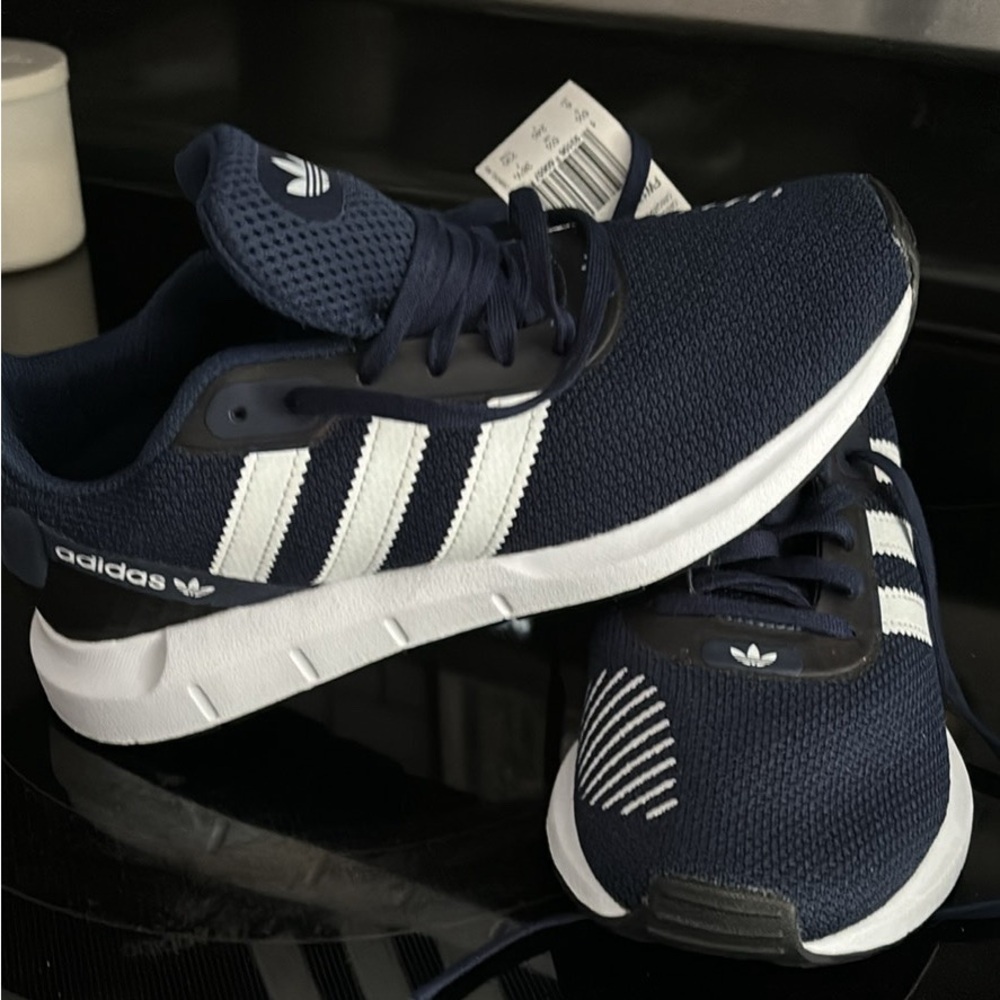 Adidas swift run